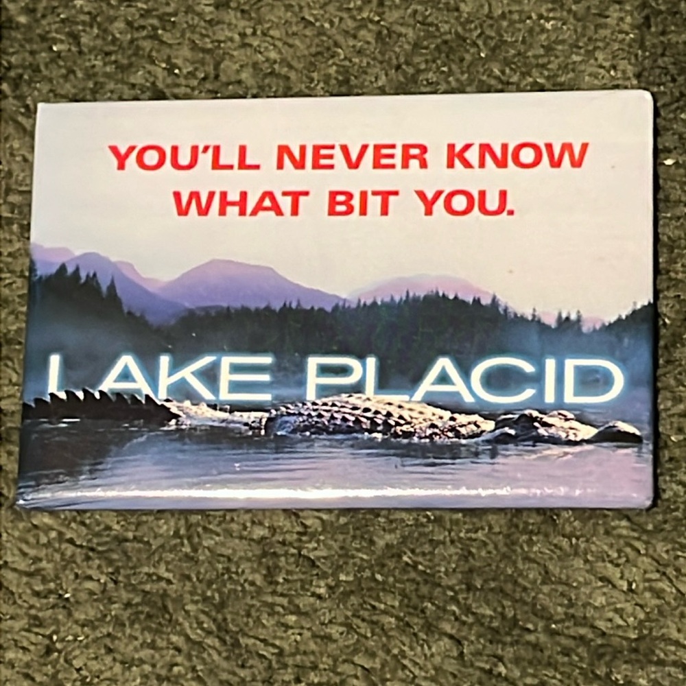 Lake Placid (1999) promotional movie button - Used, great shape!